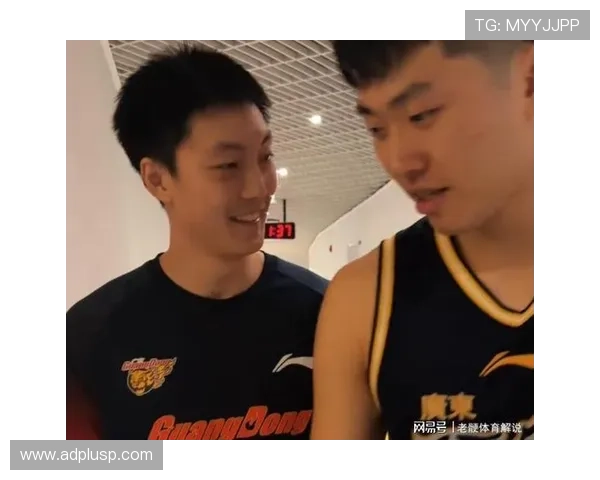 胜宁波更衣室氛围热烈 徐杰显疲态胡明轩笑