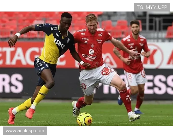 洛里昂迎战斯特拉斯堡首发解析